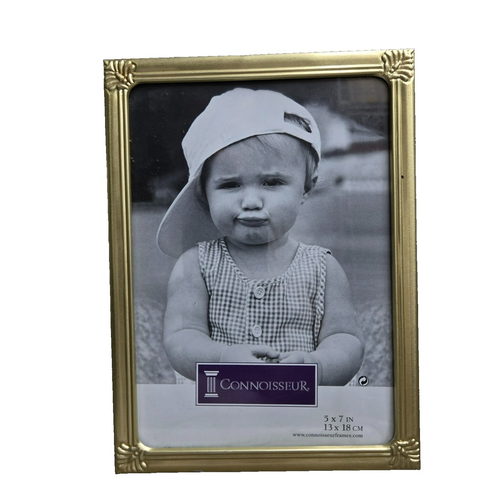 Connoisseur Gold Tone Metal 5x7 Picture Frame Corner Accents Tabletop Stand